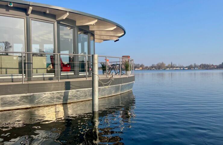 Luxushausboot Shanti 2 in Werder