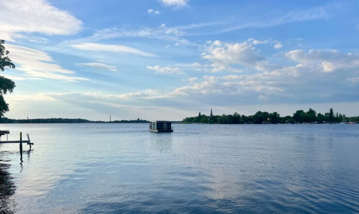 * Hausboot Havelzauber