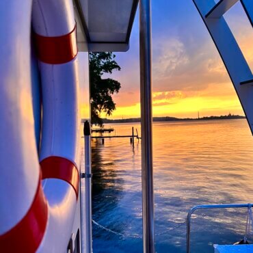 Rollyboot Florina bei Sonnenuntergang in Werder (Havel)