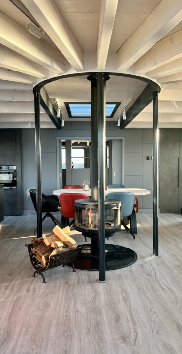 Floating Home Shanti 2