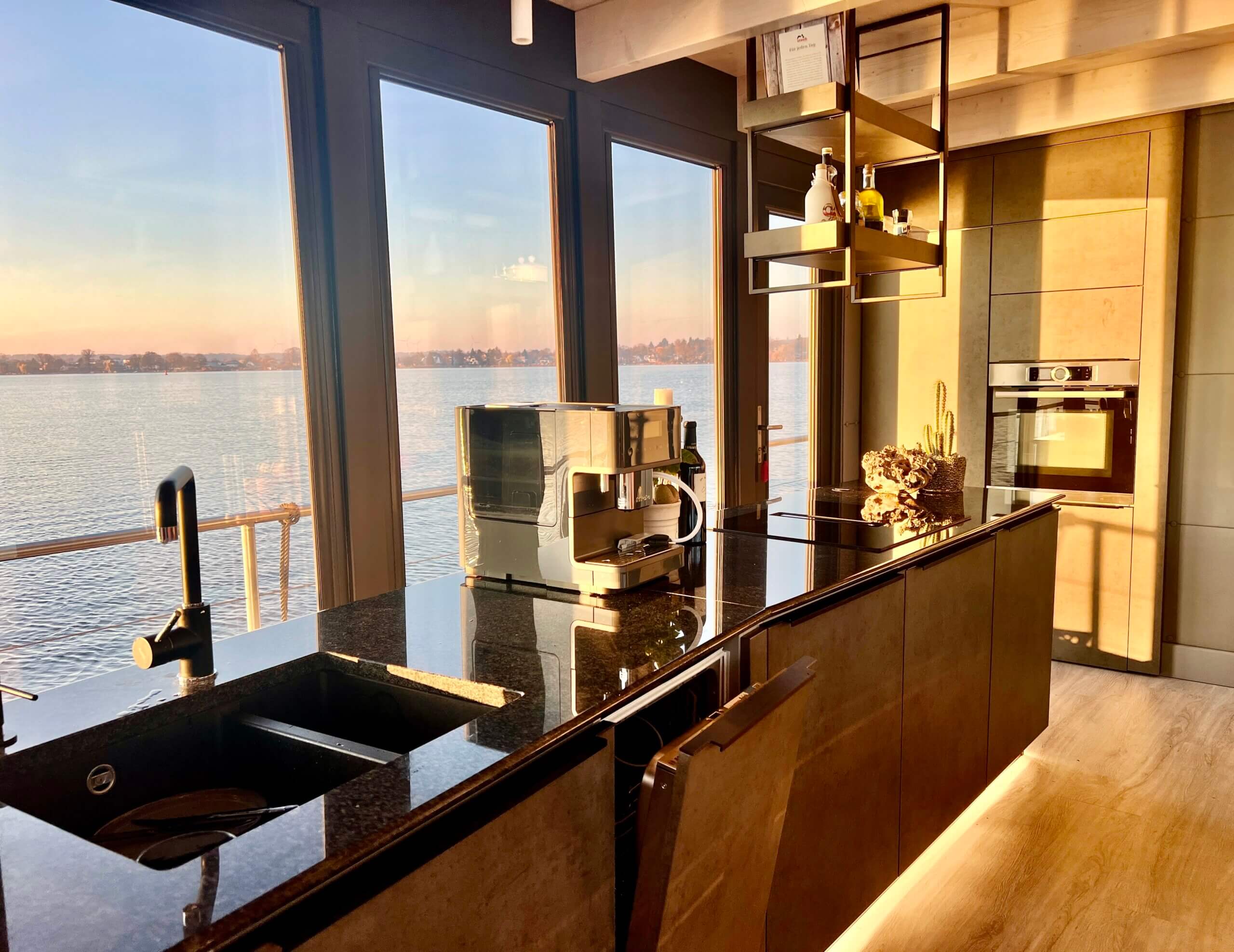 Floating Home Shanti 2